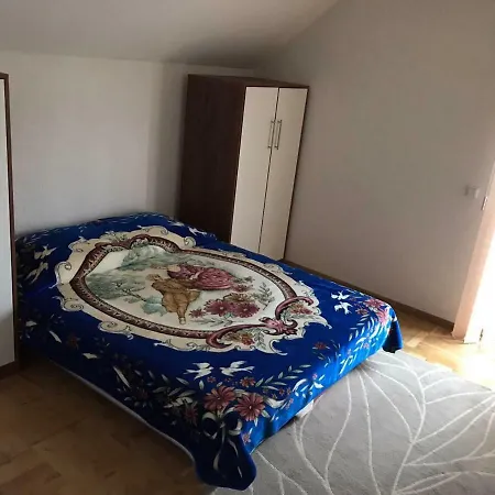 Holiday home Beautiful With 2000m2 Of Garden Sarajevo