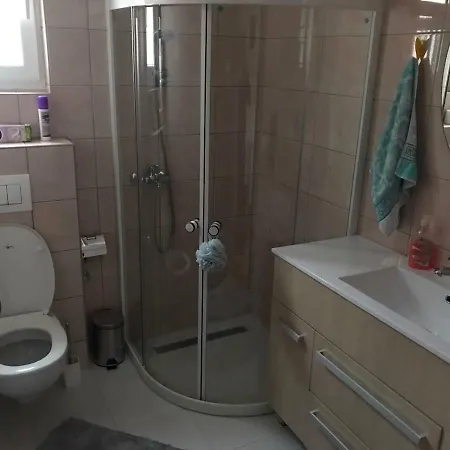 Beautiful With 2000m2 Of Garden Holiday home