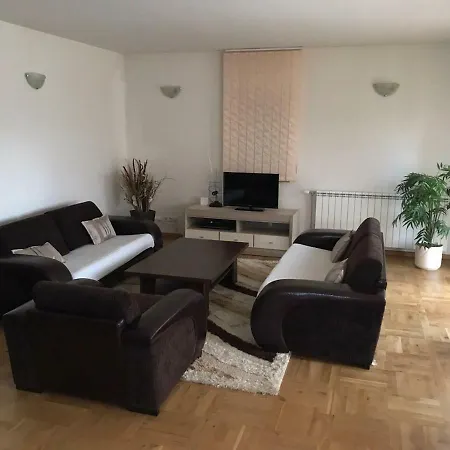 Beautiful With 2000m2 Of Garden * Sarajevo