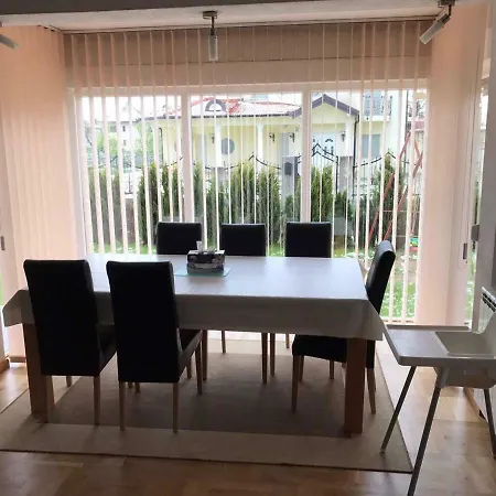 Beautiful With 2000m2 Of Garden Holiday home